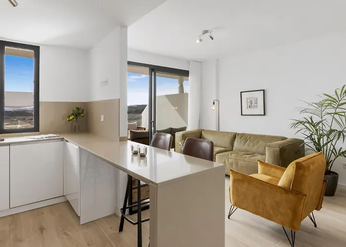 Vivi Homes - Roli Pool, Terrace, Golf &