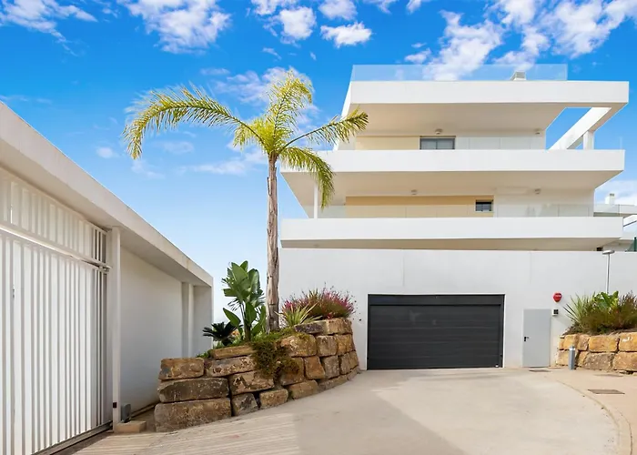 Apartman Vivi Homes - Roli Pool, Terrace, Golf & Estepona