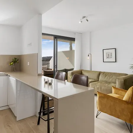 Vivi Homes - Roli Pool, Terrace, Golf &