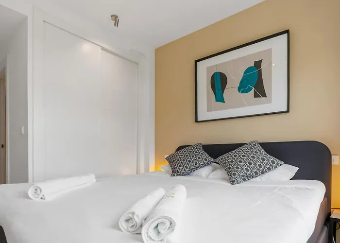 Vivi Homes - Roli Pool, Terrace, Golf &