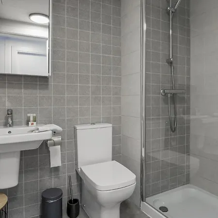 公寓 Vivi Homes - Roli Pool, Terrace, Golf &