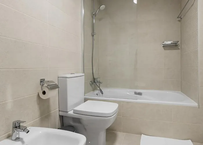 Vivi Homes - Roli Pool, Terrace, Golf &