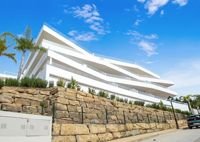 Vivi Homes - Roli Pool, Terrace, Golf &